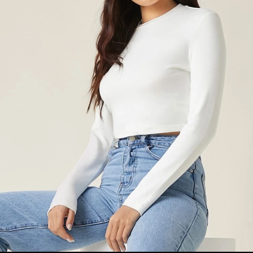 Cropped top - Picture 3 of 5
